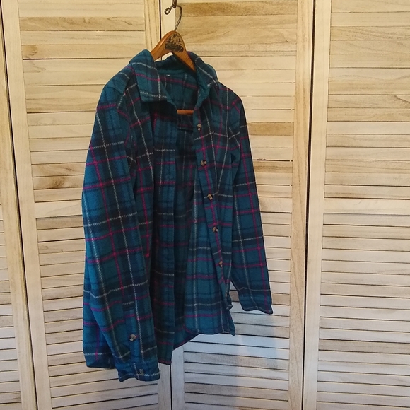 Unbranded polyester flannel shirt size medium - Picture 1 of 2